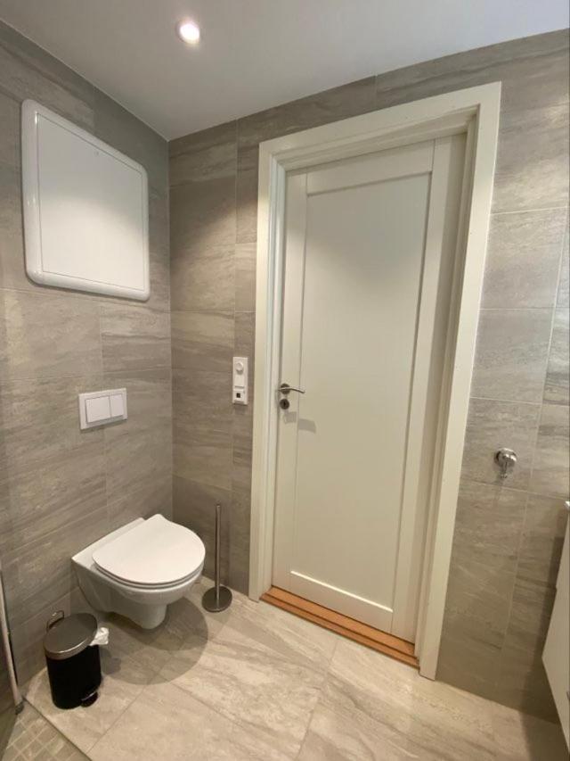 Modern Apartment With Free Parking Bergen Zewnętrze zdjęcie
